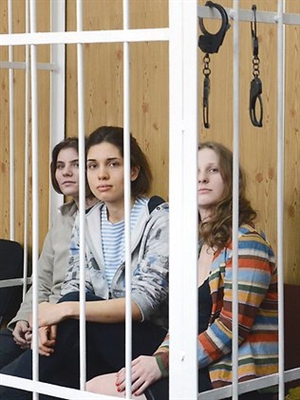 5 anni di preghiera punk: Tolokonnikova, Alekhina e Samutsevich vengono raccontati
