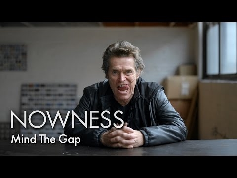 Willem Dafoe discusses his teeth in the video of Grigory Dobrygin