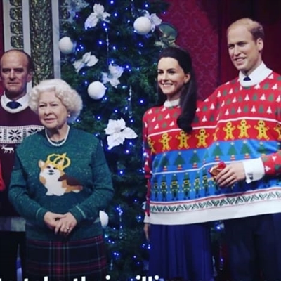 Gia đình hoàng gia mặc áo len Giáng sinh xấu xí
