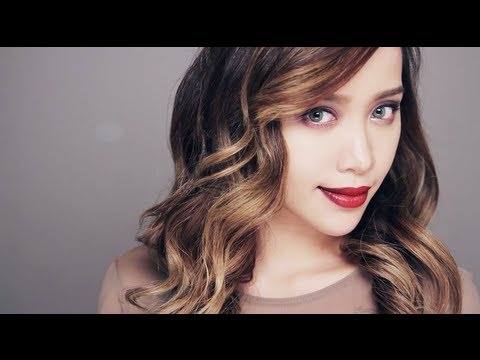 Experimentan los bloggers de belleza: todo el maquillaje solo por resaltadores