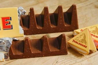 Οι ανεμιστήρες σοκολάτας Toblerone εξαγριωμένοι από μειωμένες μερίδες