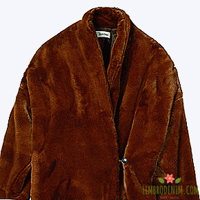 Alternatíva: Faux kožušinový kabát, ktorý sa hodí ku všetkému