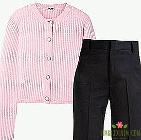 Combo: krátký svetr se širokými kalhotami