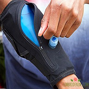 Wetsleeve sleeve that allows you to drink water on the run
